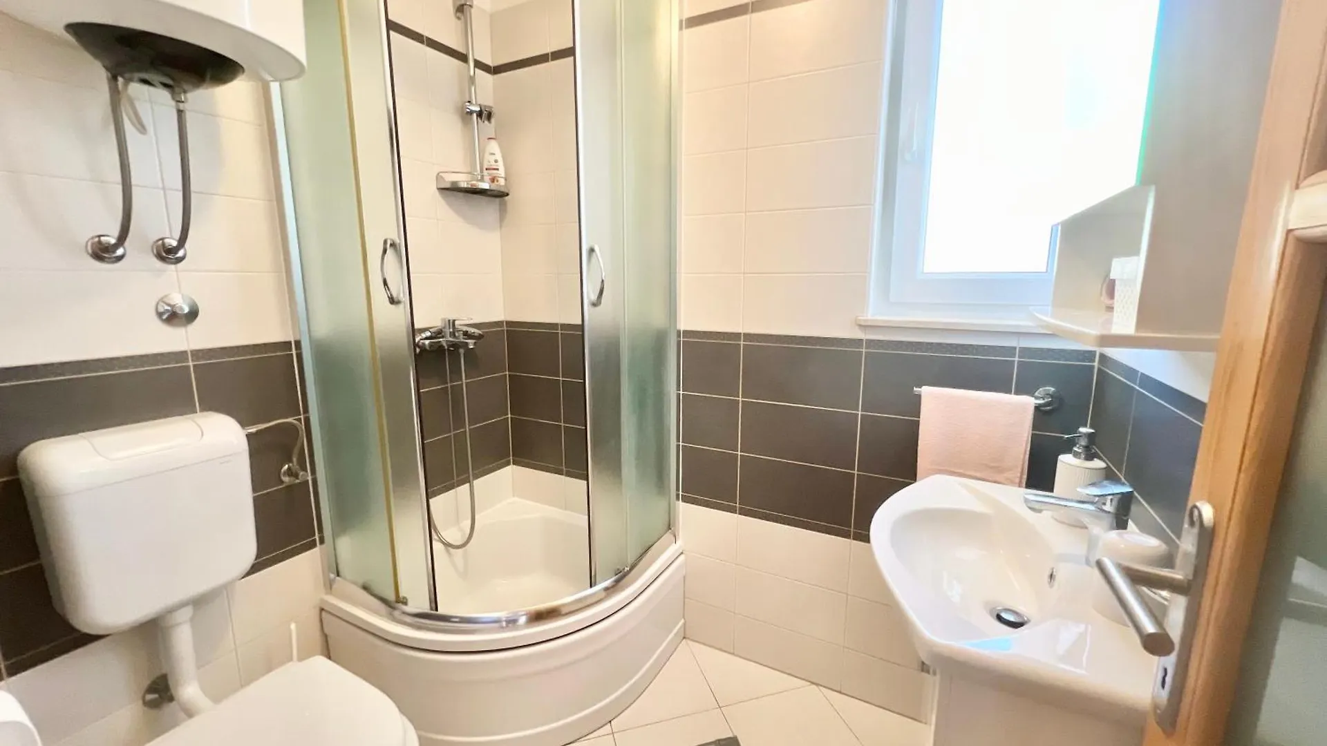 Adria Apartment Slatine 0*,  Croatia
