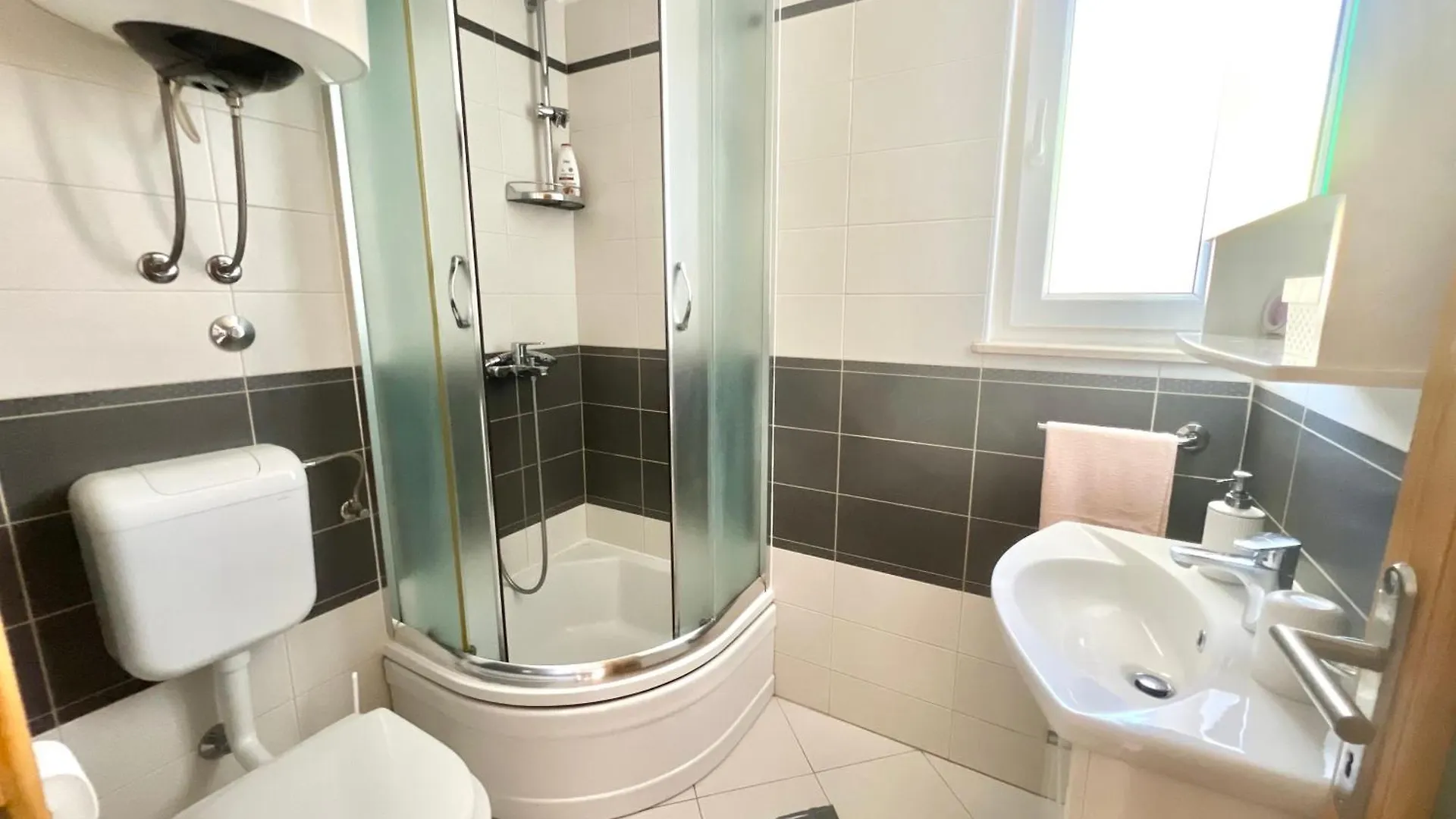 Adria Apartment Slatine 0*,  Croatia