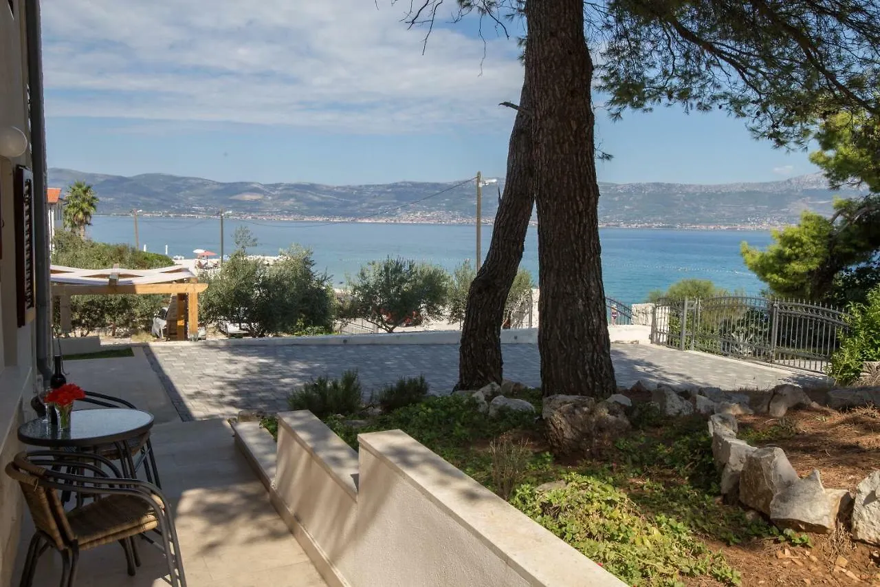 Adria Apartment Slatine Croatia